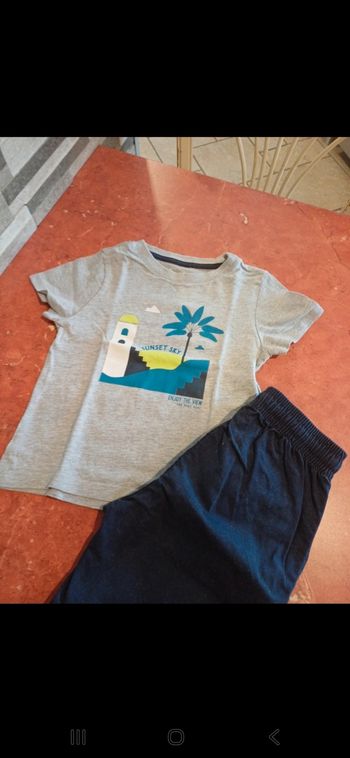Ensemble garçon taille 3 ans