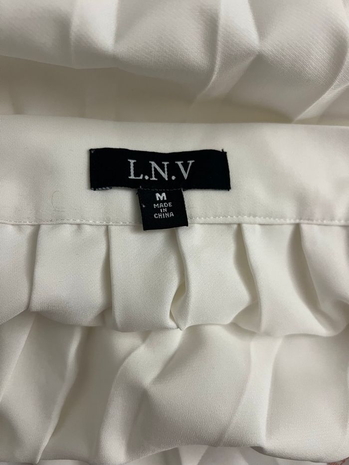 Jupe plissée asymétrique blanche LNV - photo numéro 3