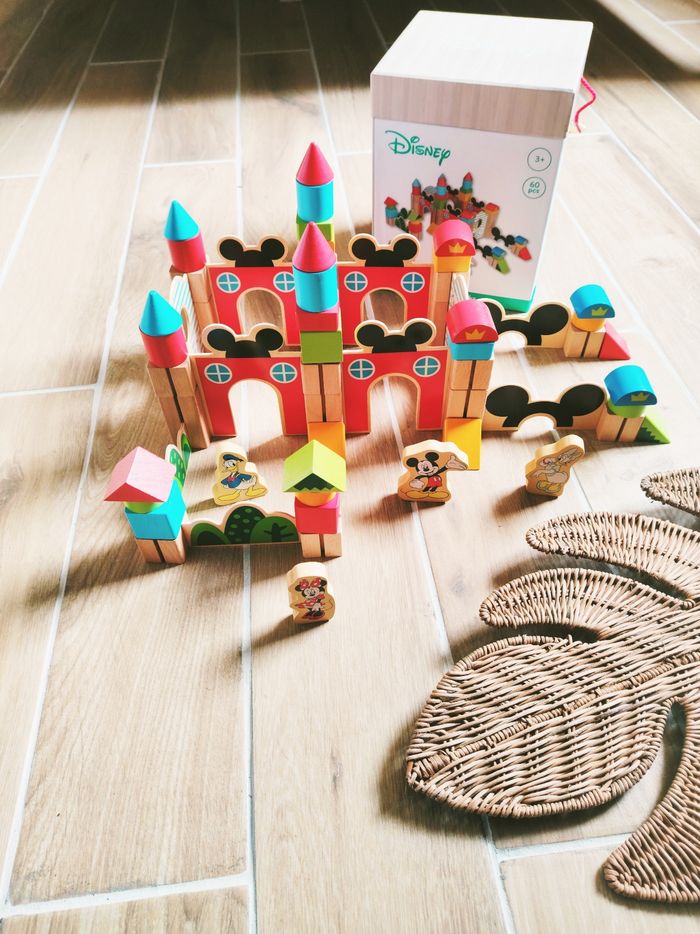 🏰Coffret Château Disney blocs cubes de construction en bois marque Disney