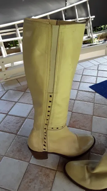 Bottes taille 38, très beau  cuir