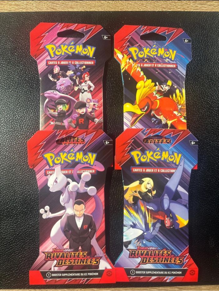 Artset Blister EV10, Rivalités destinés, Team Rocket