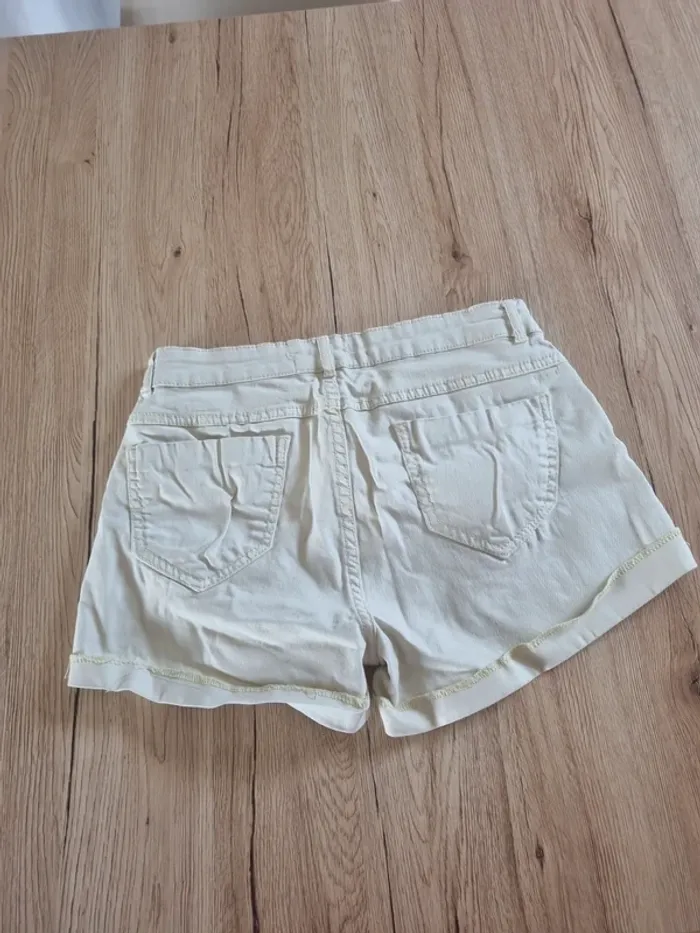 Short jean 34 - photo numéro 2