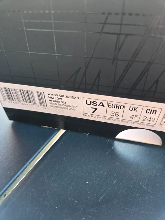 Nike air Jordan 1 low mm taille 38 neuves grises - photo numéro 9