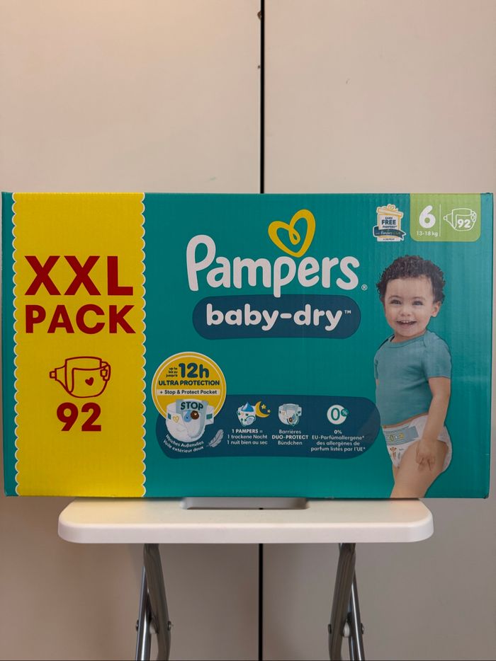 92 couches pampers taille 6