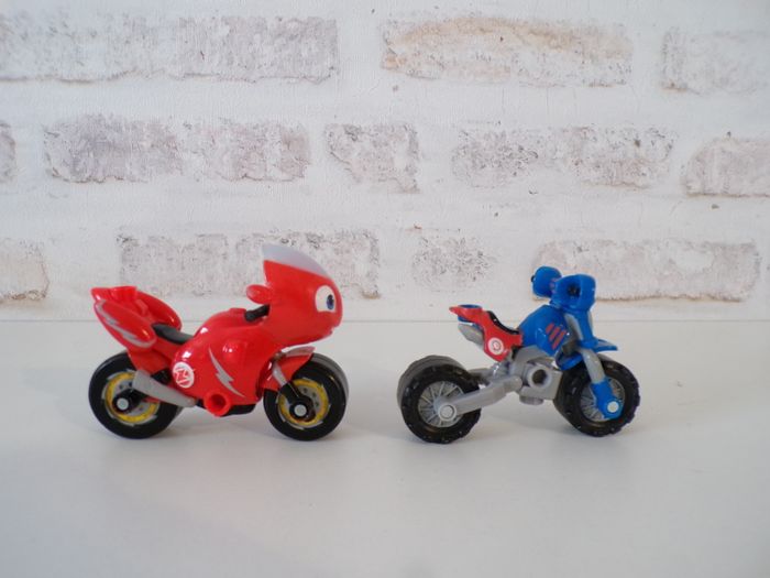 Moto Ricky Zoom - Loop (J26) - photo numéro 2
