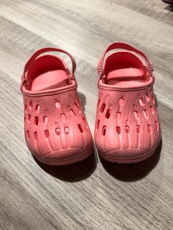 « Crocs » taille 12-18