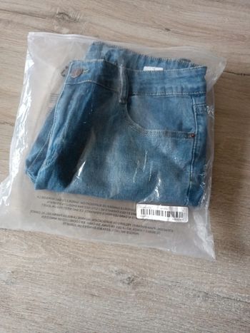 1. Pantacourt neuf taille L