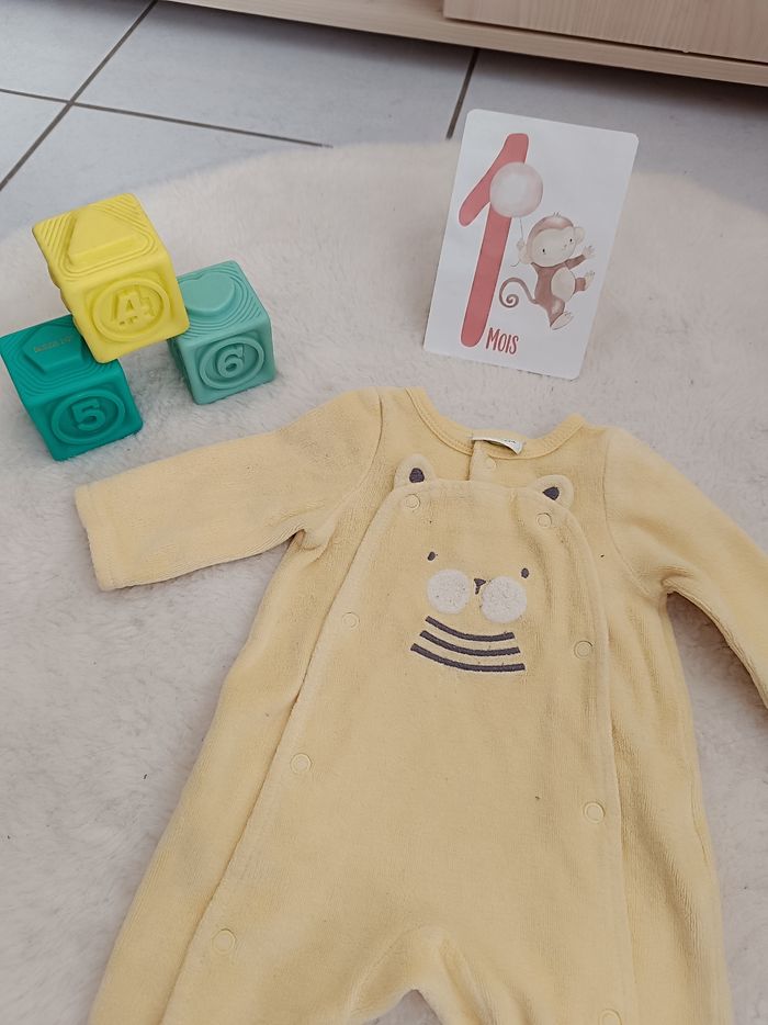 Pyjama jaune 1M - photo numéro 2