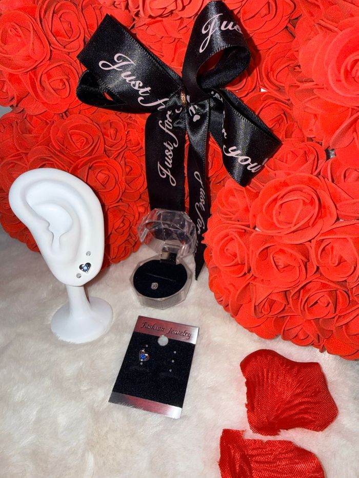 💙 Boucles d’oreilles cœur bleu argenté – Élégance et romantisme 💙 - photo numéro 2