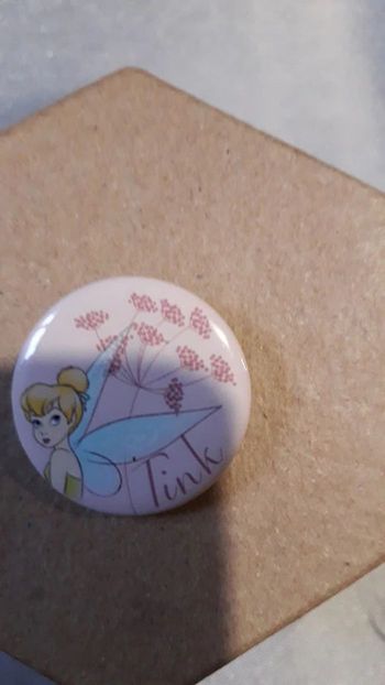 Badge broche Disney Fée clochette