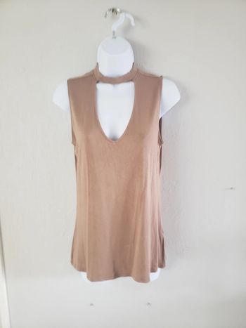 Haut ajusté à col V