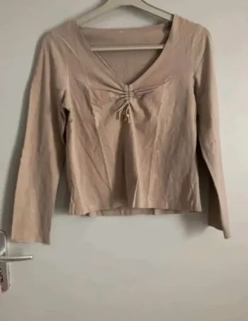 Blouse beige col  V