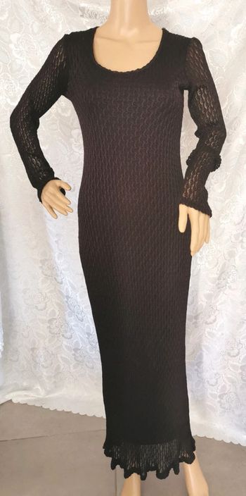 Robe. Prune-aubergine. Taille 1.Ange