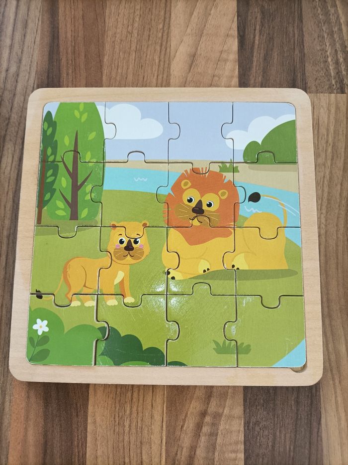 Puzzle bois bébé lion et son lionceau 🦁