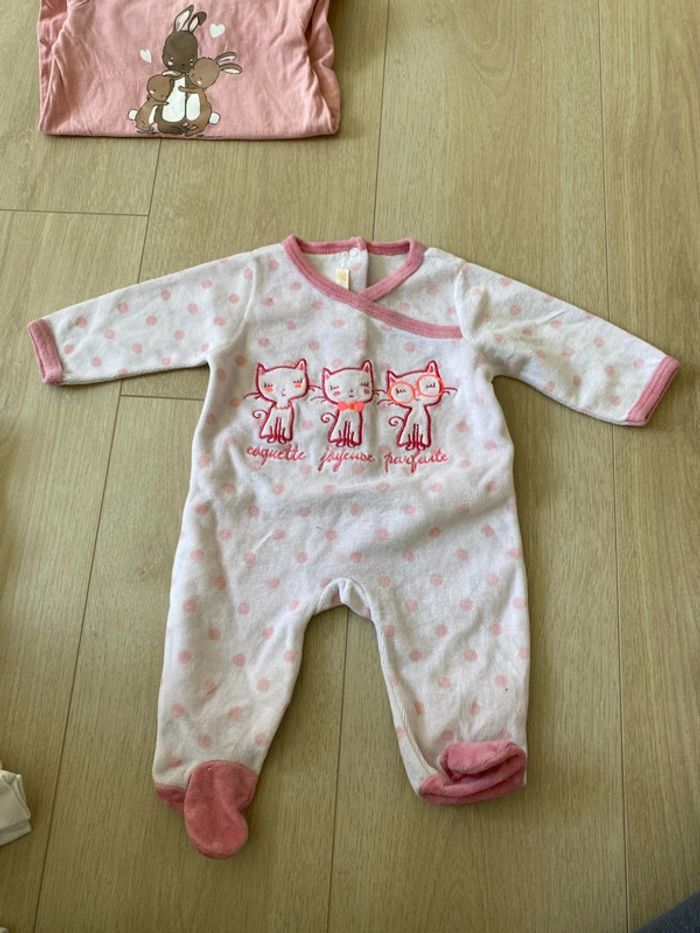 Lot 5 pyjama 1 mois - photo numéro 3