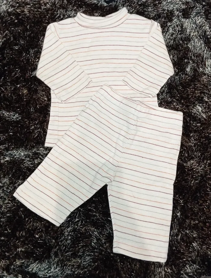 Ensemble manches longues legging taille 1 mois - photo numéro 3