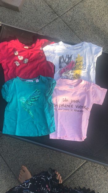 Lot de t-shirts 4ans
