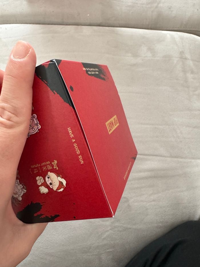 Have a good run pop Mart labubu skullpanda cry baby hirono Molly - photo numéro 5