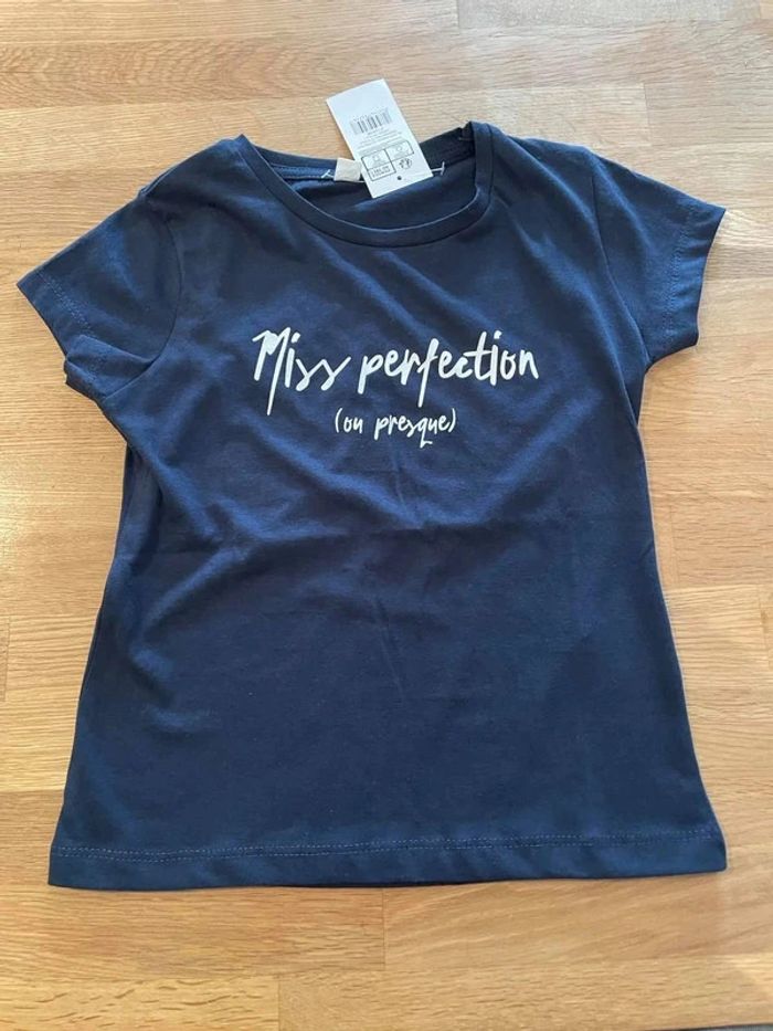tee shirt
