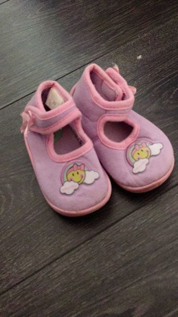Chaussons bébé fille 20
