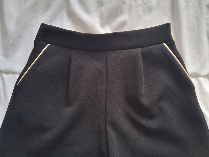 Short noir - photo numéro 3