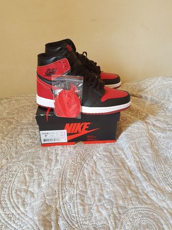 NIKE Air  Jordan 1 Retro  High Bred
