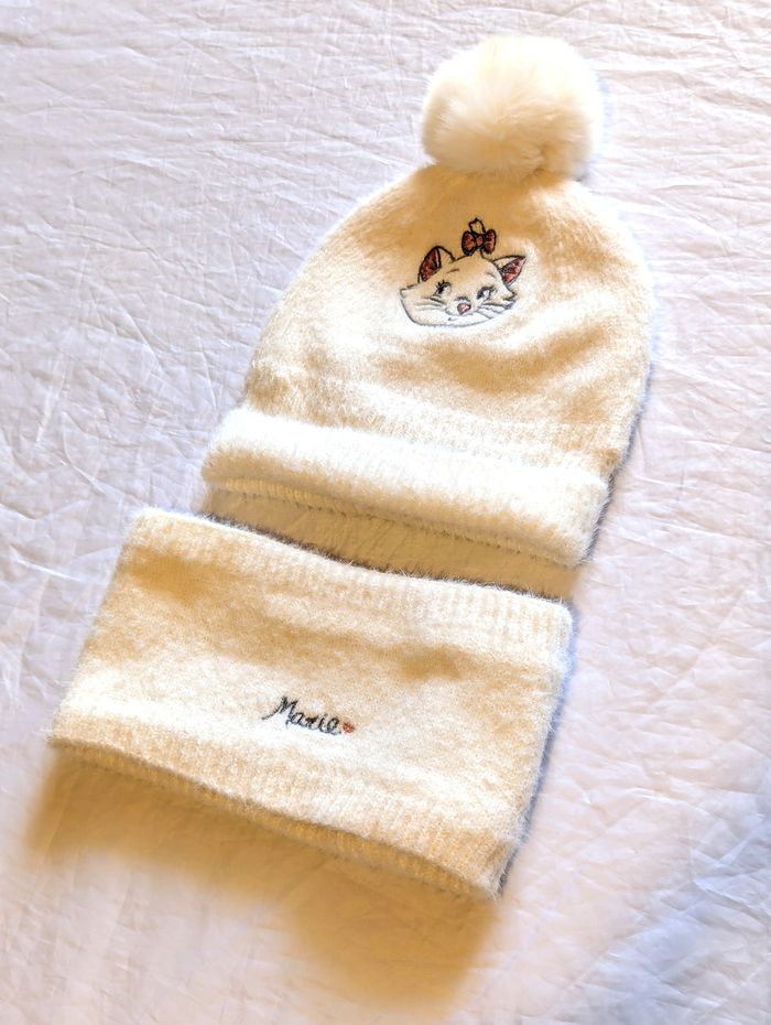 Lot Bonnet Large Bandeau Disney Blancs Chaud Pompon Tête Chat Marie Accessoires Petits Enfants Bébés - photo numéro 2