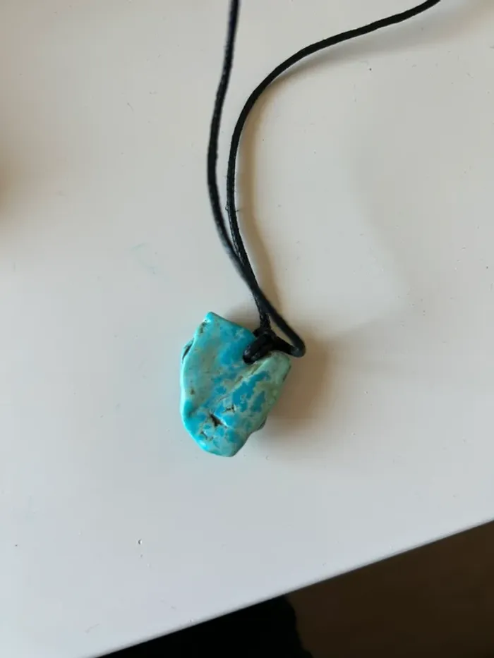 Collier pierre sur cordon réglable - photo numéro 3