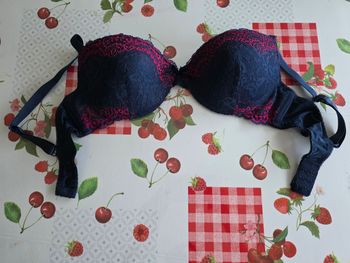SOUTIEN-GORGE BLEU MARINE/ROSE DENTELLE MARQUE BASIC ONE TAILLE 95C