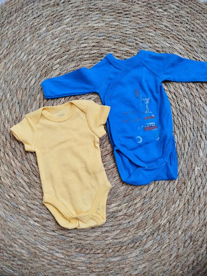 Lot bodies naissance