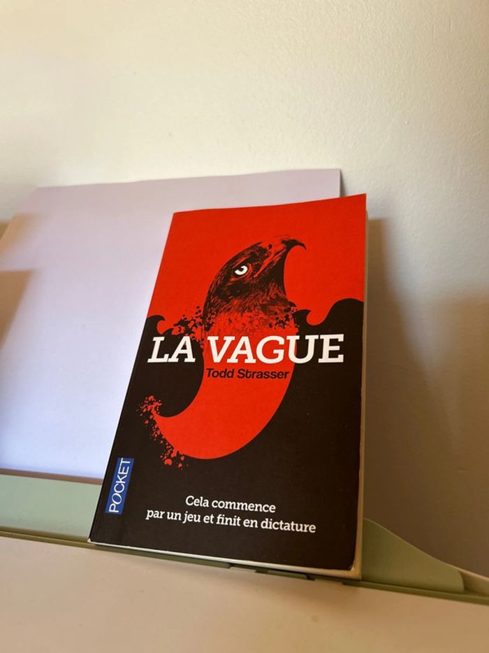 Livre La vague Todd Strasser