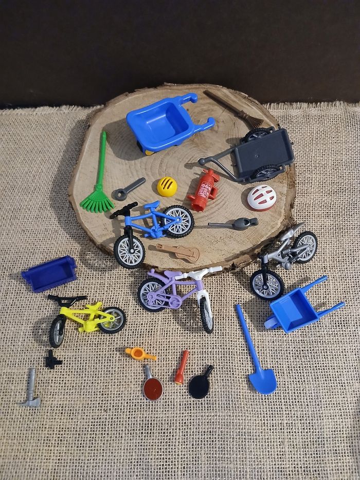 Lot de 23 accessoires pour playmobil vélo brouettes - photo numéro 2