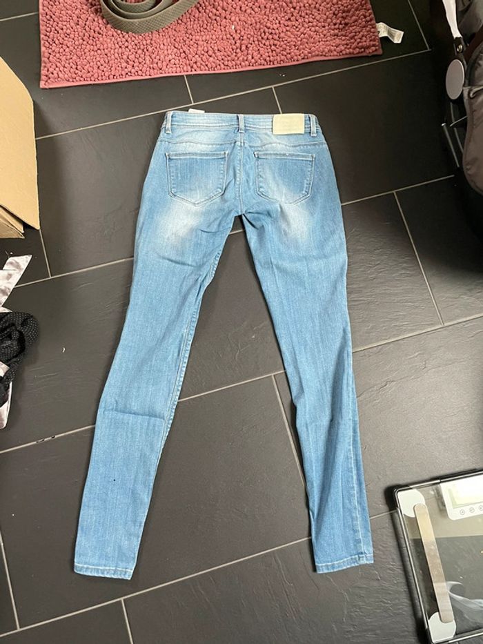 Jean 39 - photo numéro 2