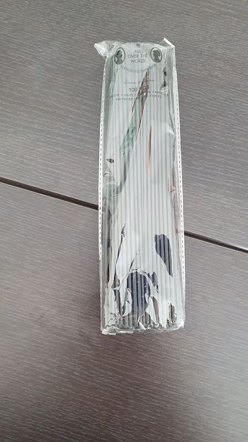 Lot de pailles fines neuves