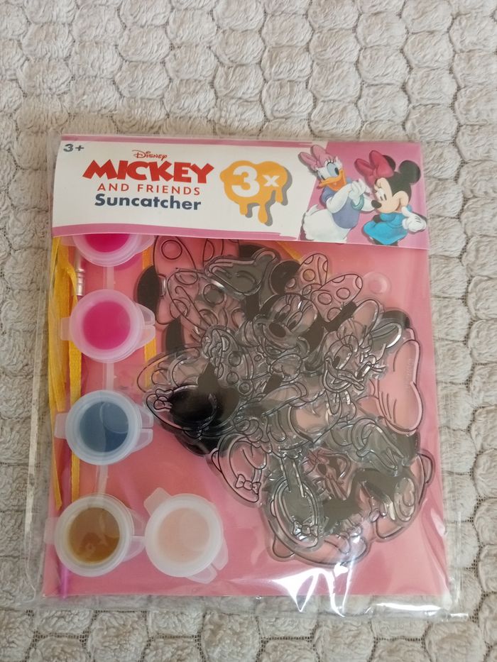 3 Attrapes soleil a peindre Minnie