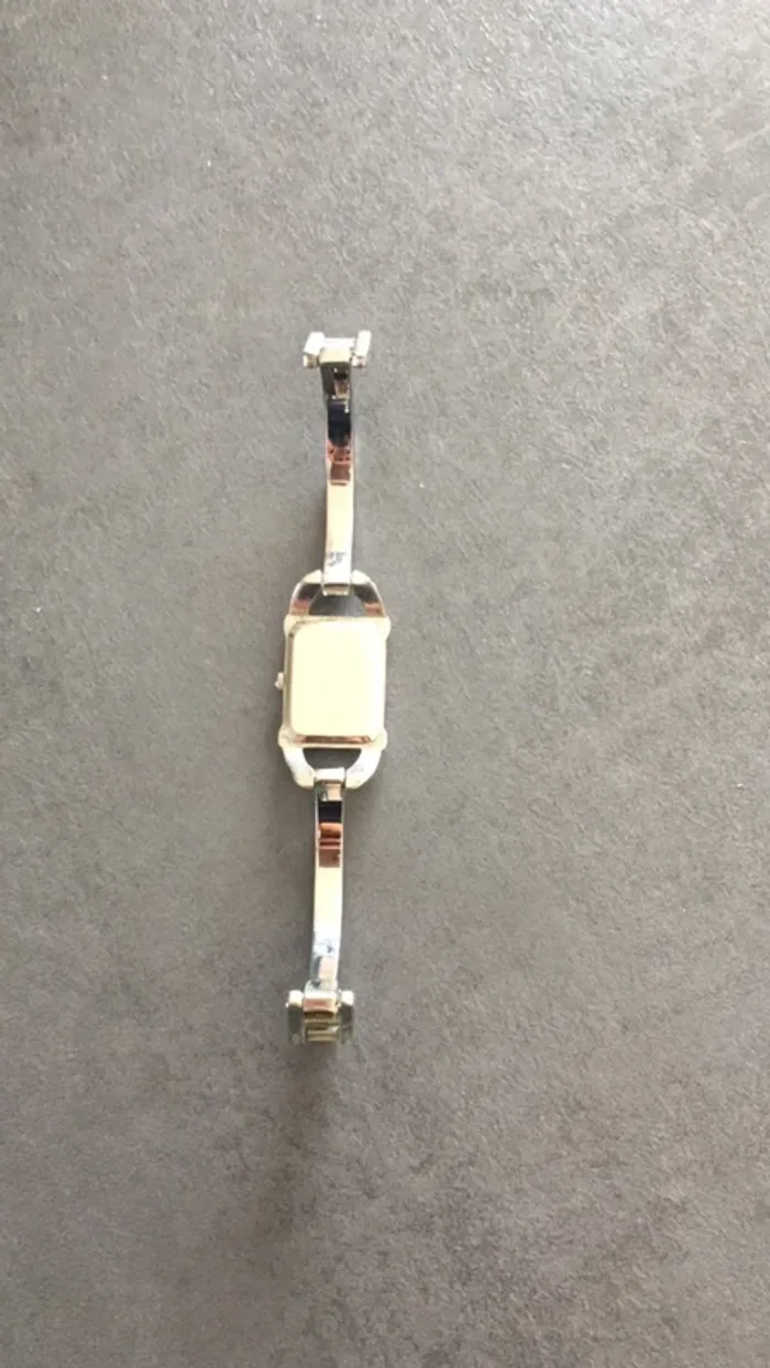 Montre argentée - photo numéro 6