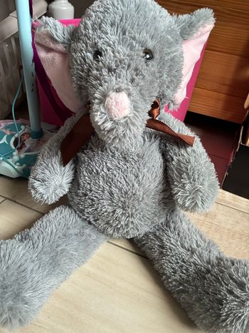 Peluche éléphant 
