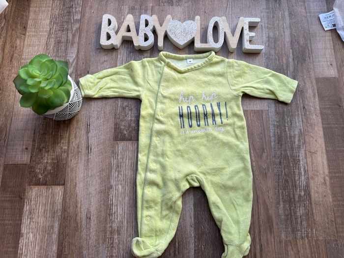 - Pyjama - 3 mois - Très bon état