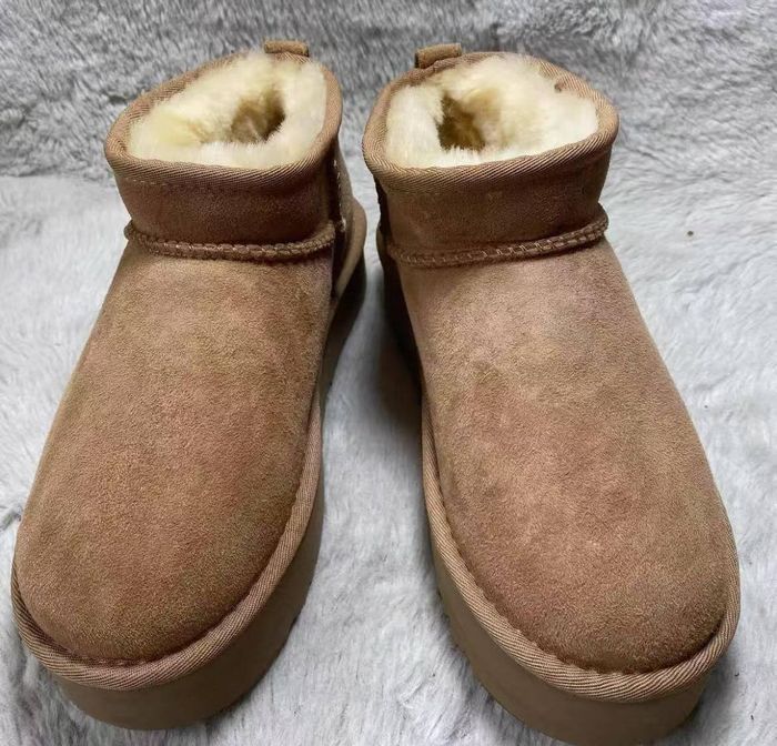 Uggs mini camel  taille 39 - photo numéro 4