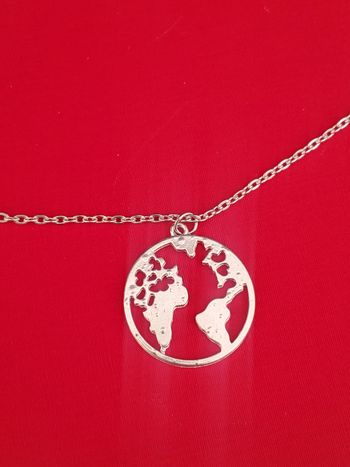 Collier a chaîne pendentif argente planete terre