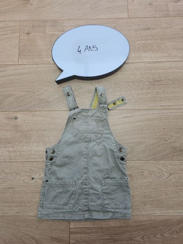 Robe 👗 4ans