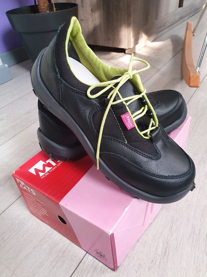 Chaussures de Sécurité - NEUVES - photo numéro 2