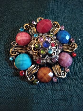 Broche no4