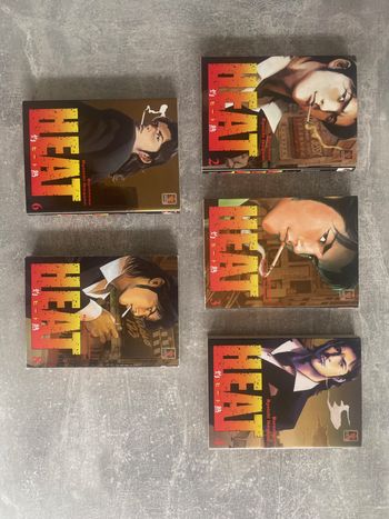 Lot de mangas Heat, tomes 2-3-4-6-8 en version française.