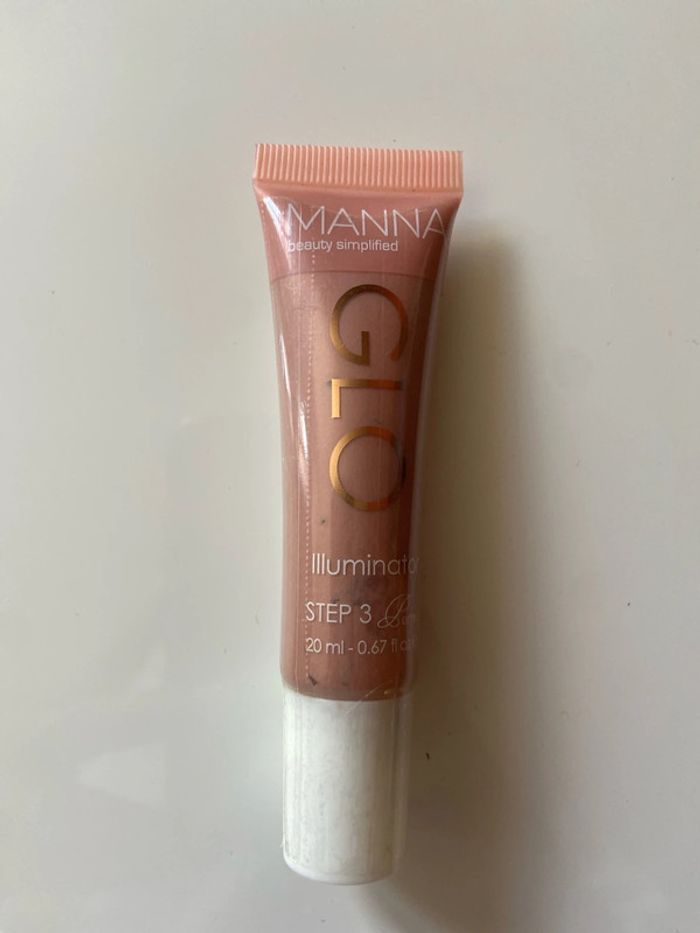Glo Manna Kadar