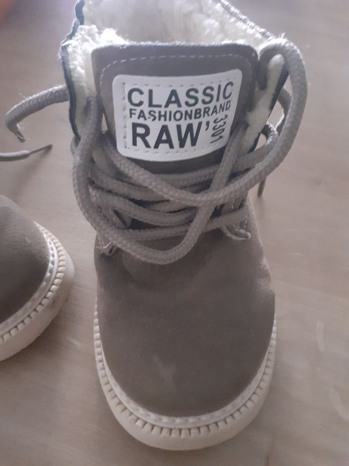 Chaussure bébé style timbaland - photo numéro 2