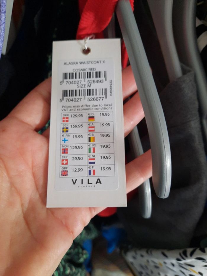 Crop-top rouge Villa 38 neuf avec étiquette 🏷 #lora11femme - photo numéro 2