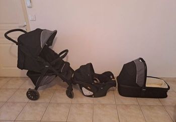 Poussette trio chicco