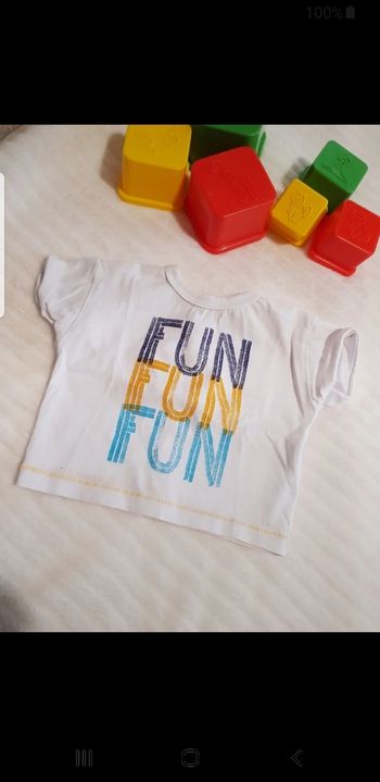 T.shirt bébé taille 1 mois