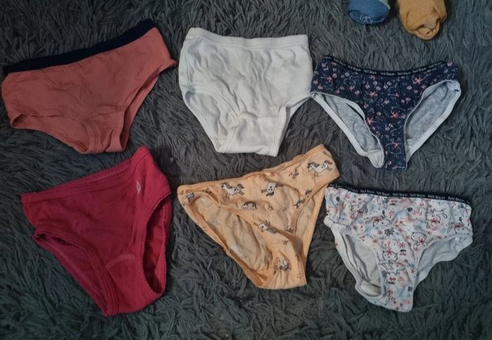 Lot chaussettes 23-26/27-30 et culottes 2-3ans - photo numéro 6